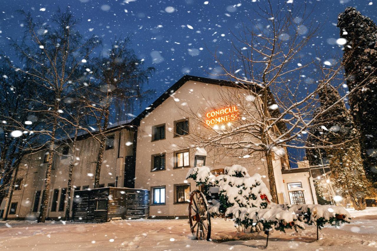 Conacul Domnesc Hotel Scheia Exterior photo
