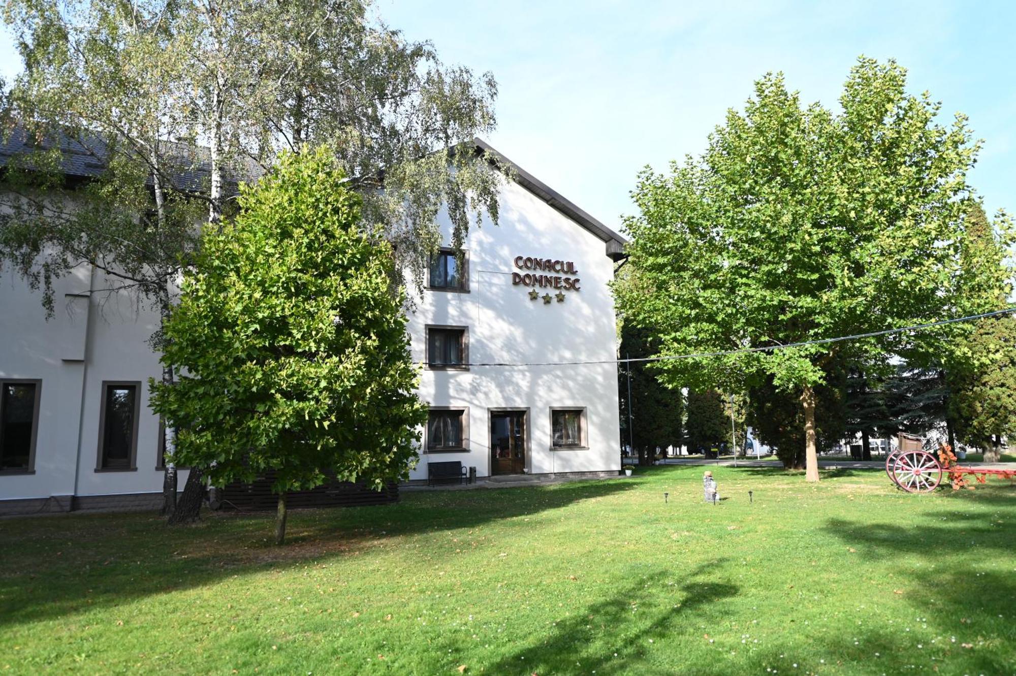 Conacul Domnesc Hotel Scheia Exterior photo