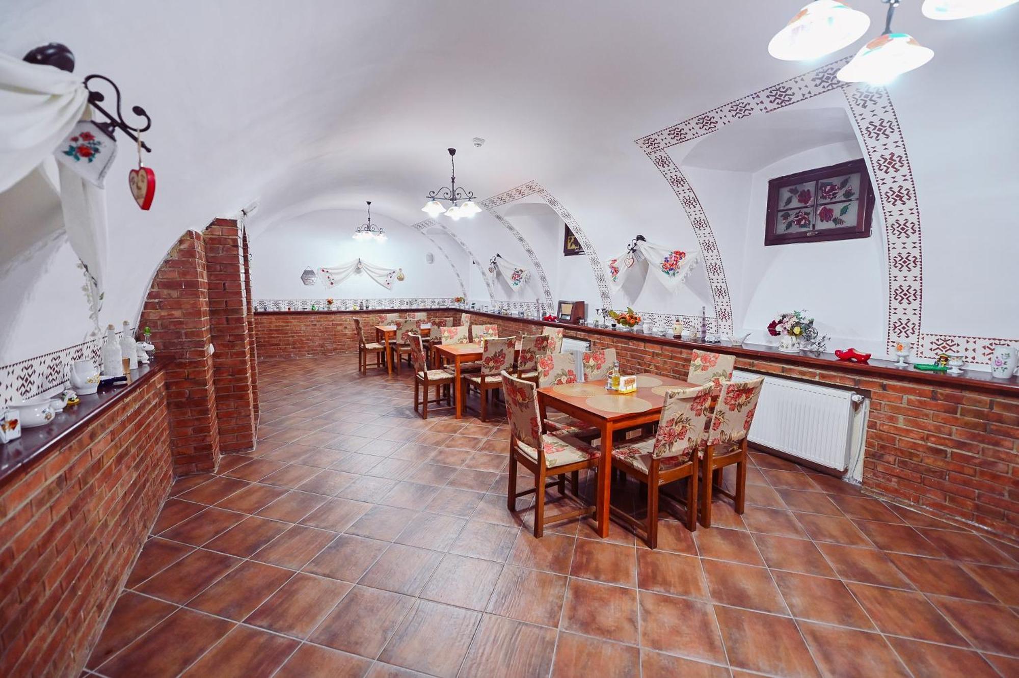 Conacul Domnesc Hotel Scheia Exterior photo