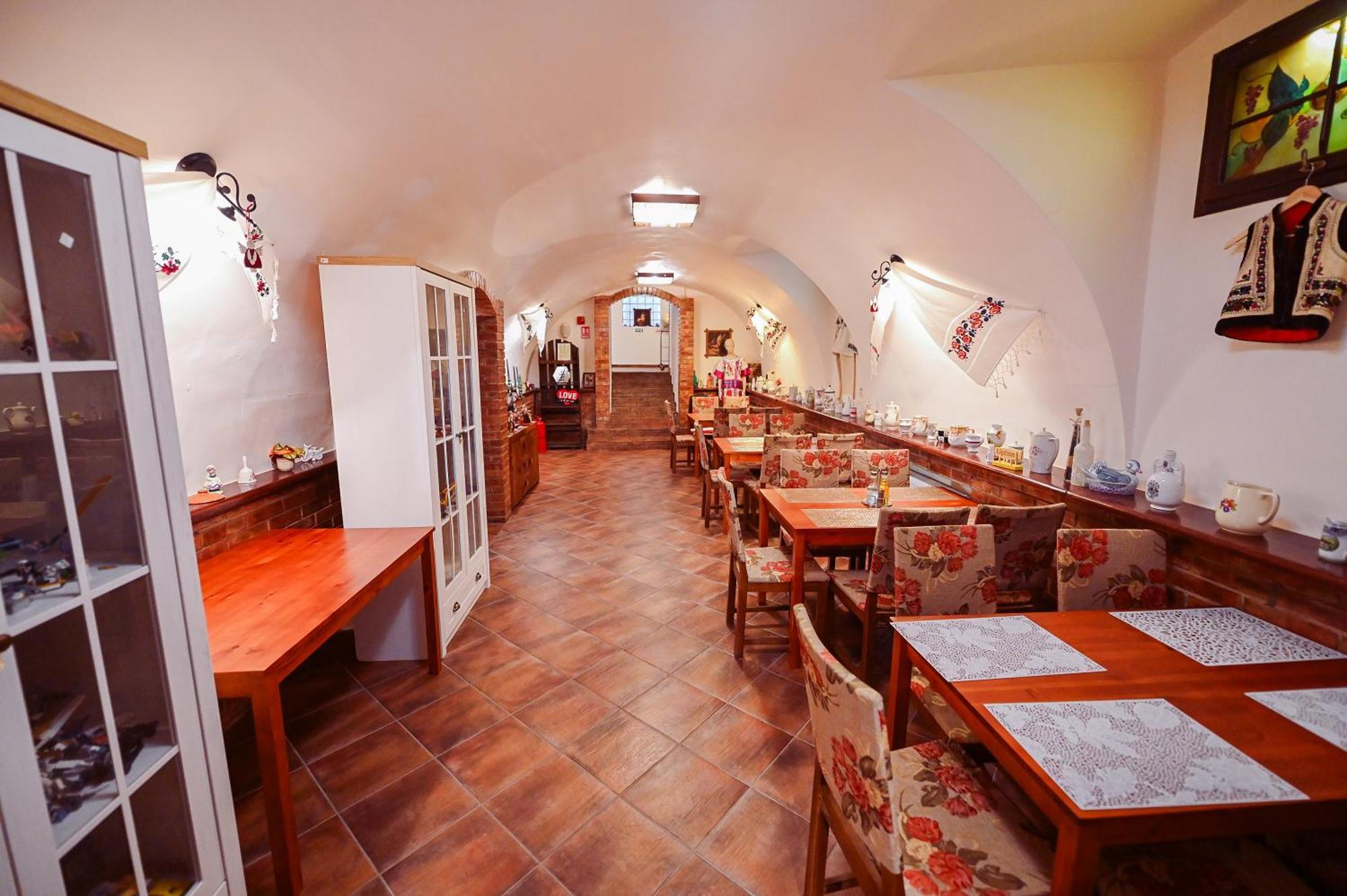 Conacul Domnesc Hotel Scheia Exterior photo