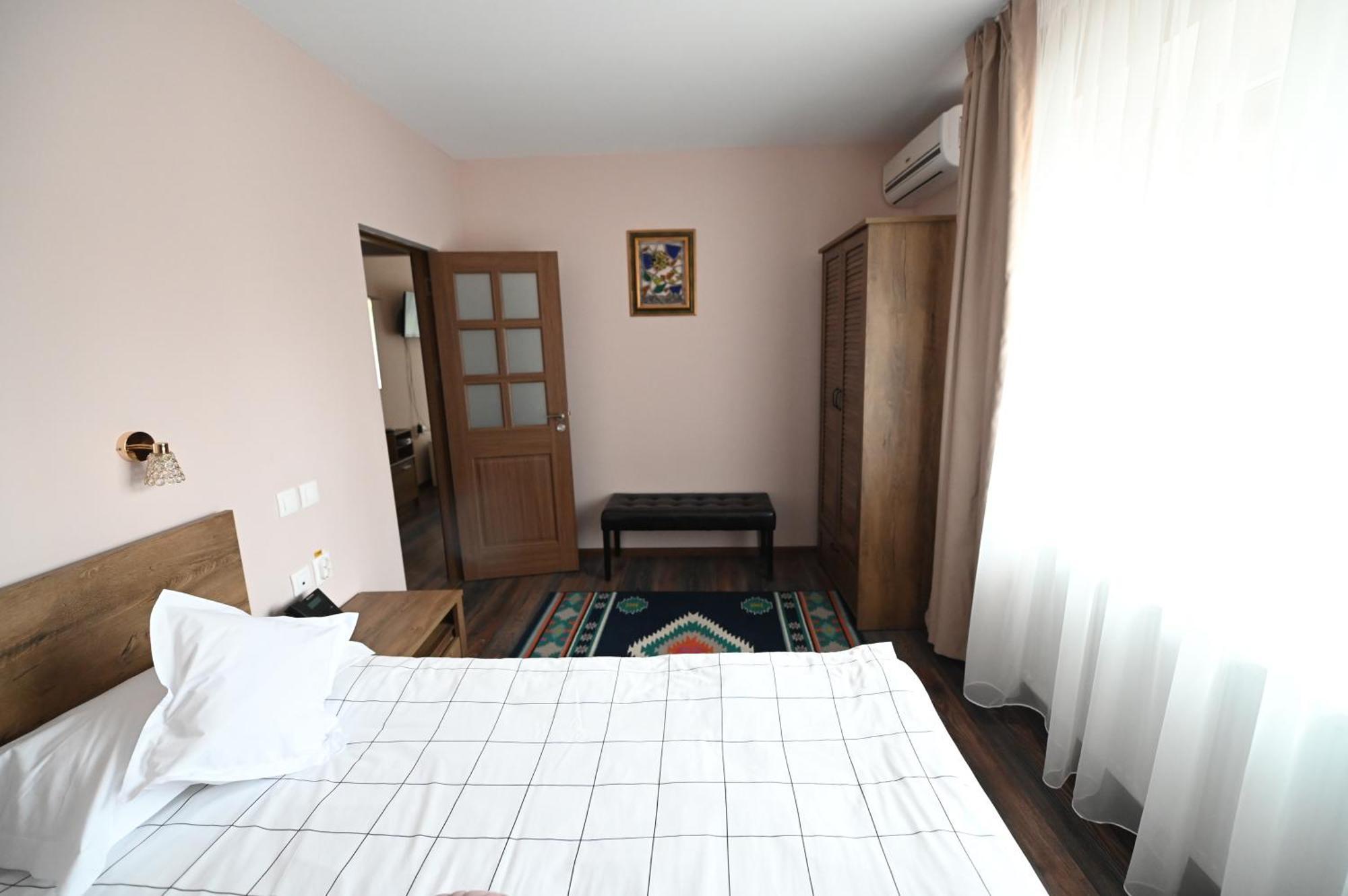 Conacul Domnesc Hotel Scheia Exterior photo